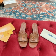 Louis Vuitton Slippers